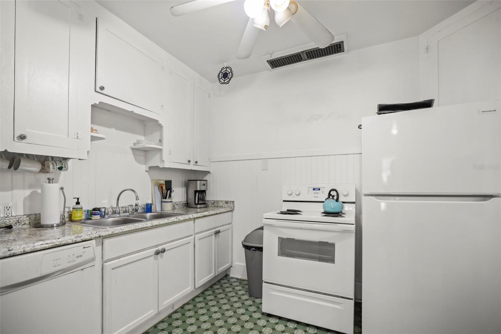 300 PRESIDENT ST, DUNEDIN, FL, 34698