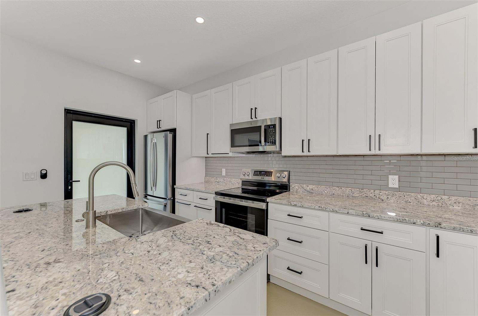 2144 WEBBER ST, SARASOTA, FL, 34239