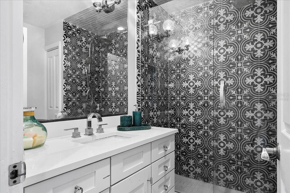 8400 MANASOTA KEY RD, ENGLEWOOD, FL, 34223