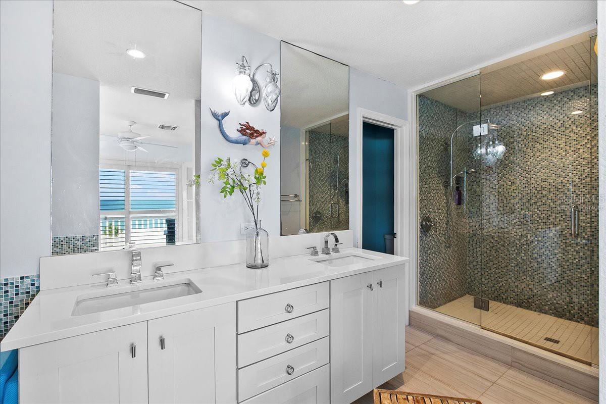 8400 MANASOTA KEY RD, ENGLEWOOD, FL, 34223