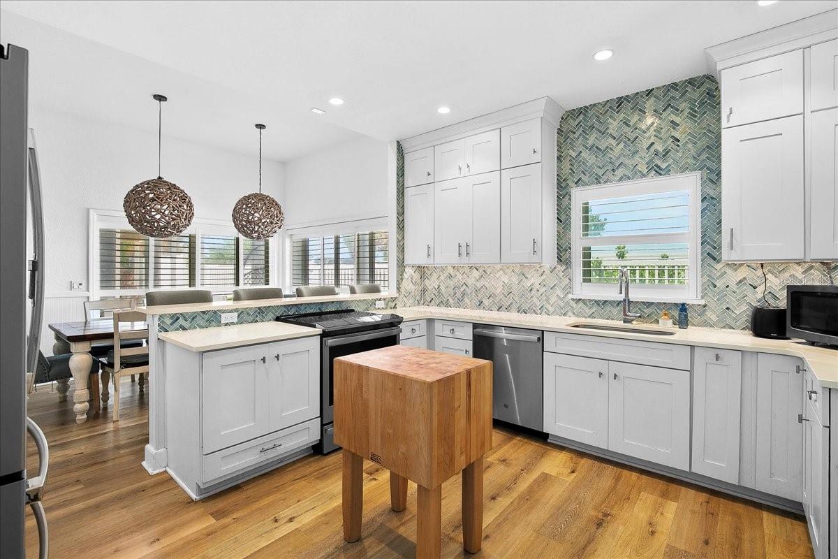 8400 MANASOTA KEY RD, ENGLEWOOD, FL, 34223