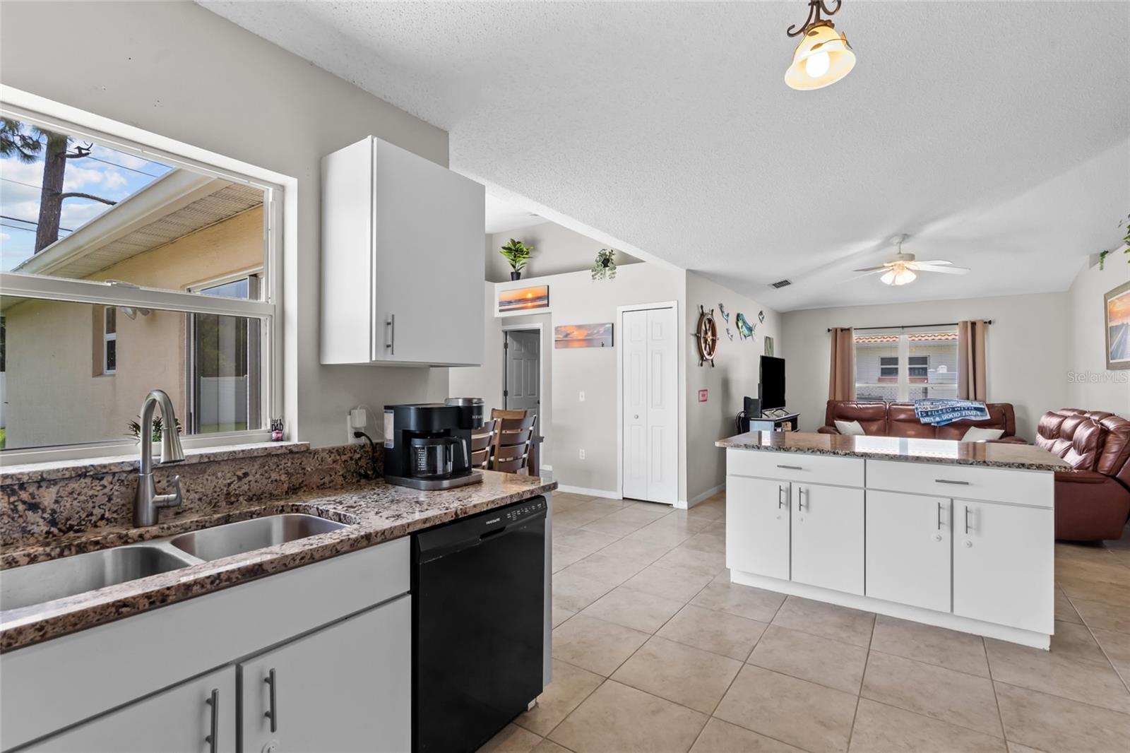 30 EMERSON DR, PALM COAST, FL, 32164