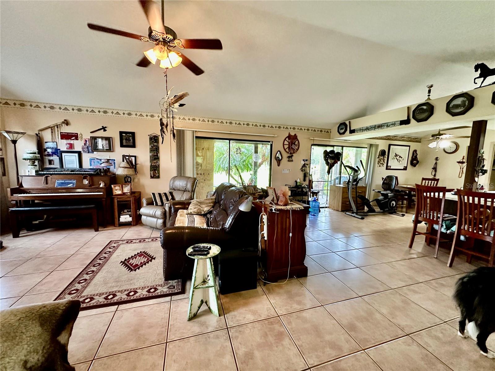 1350 RED COLT CT, ASTOR, FL, 32102