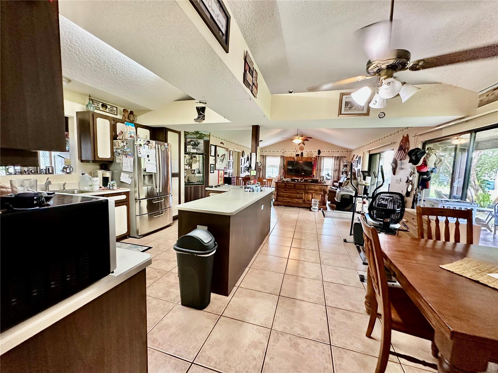 1350 RED COLT CT, ASTOR, FL, 32102