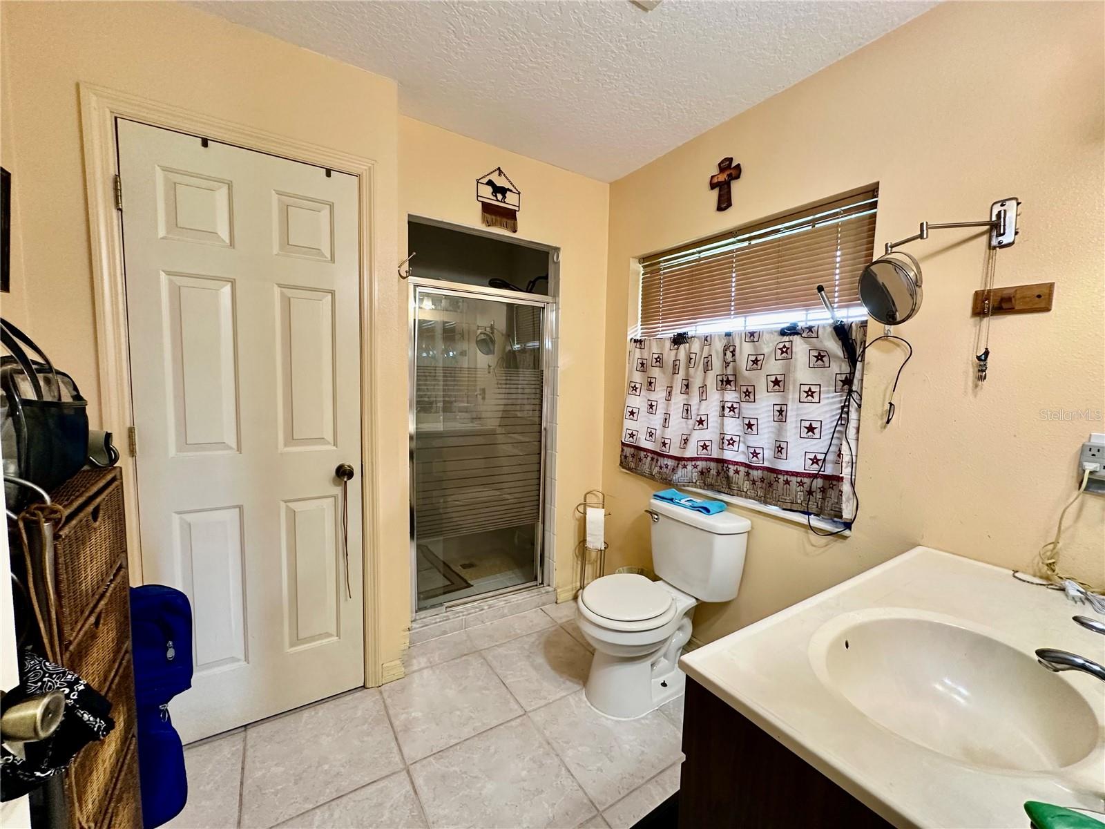 1350 RED COLT CT, ASTOR, FL, 32102