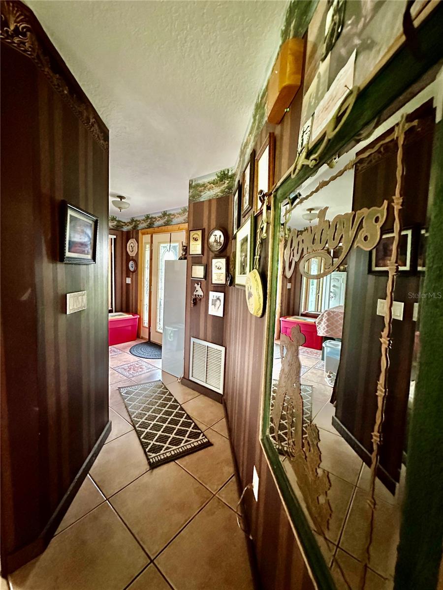 1350 RED COLT CT, ASTOR, FL, 32102