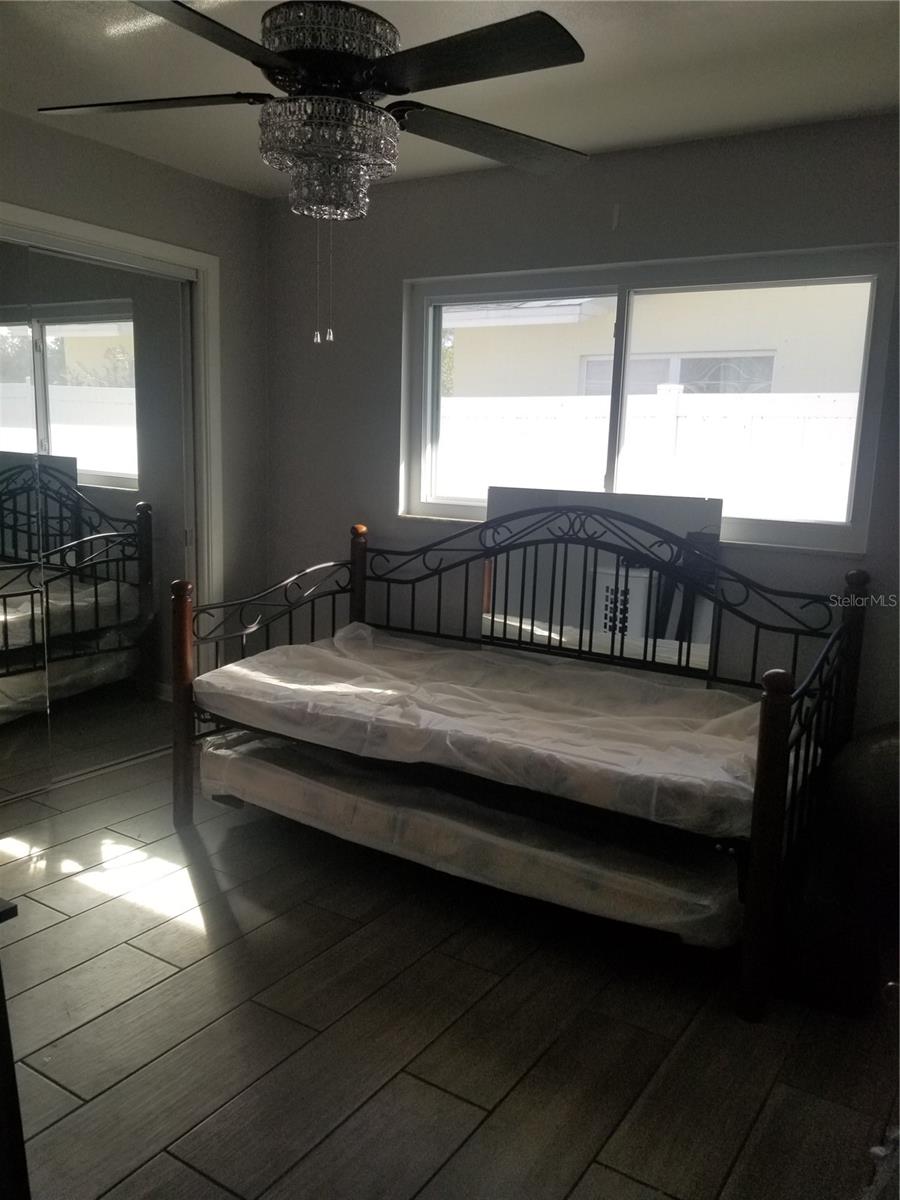 2075 N KEENE RD, CLEARWATER, FL, 33755