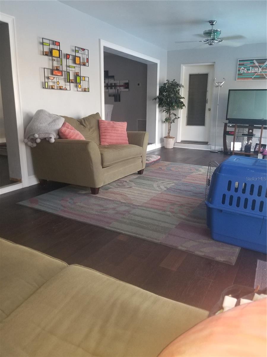 2075 N KEENE RD, CLEARWATER, FL, 33755