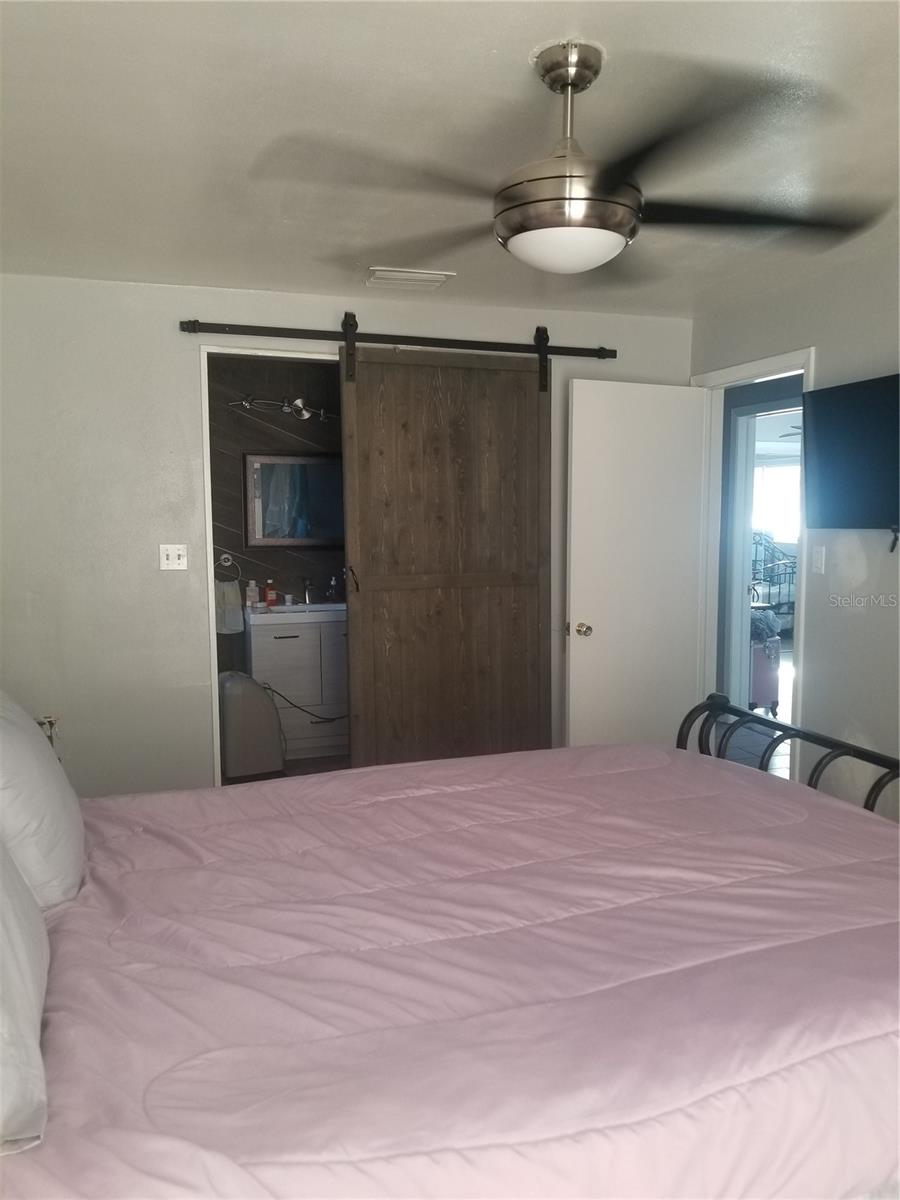 2075 N KEENE RD, CLEARWATER, FL, 33755