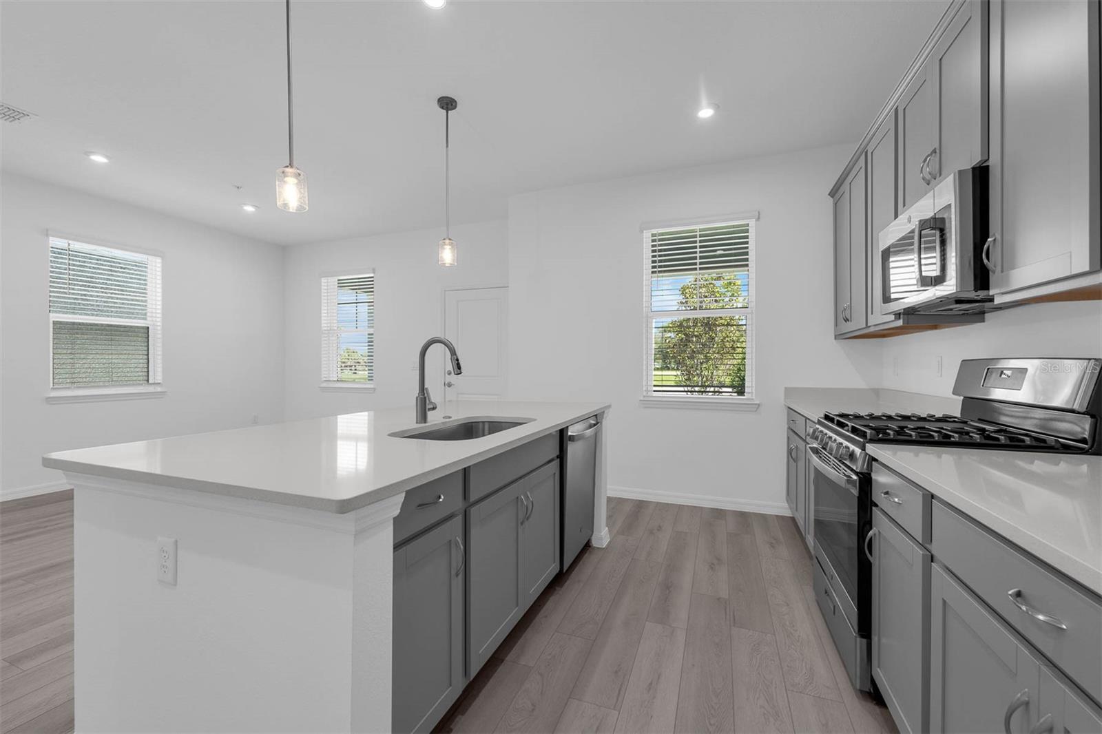 305 PLATFORM LN, DEBARY, FL, 32713