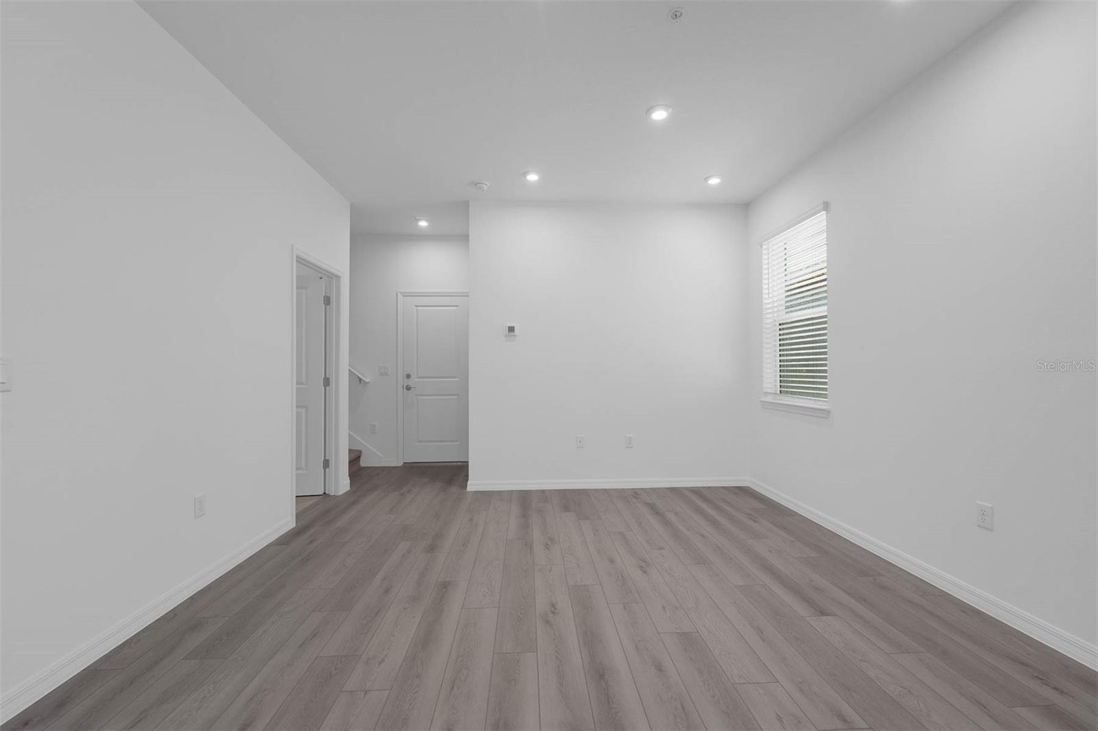 305 PLATFORM LN, DEBARY, FL, 32713