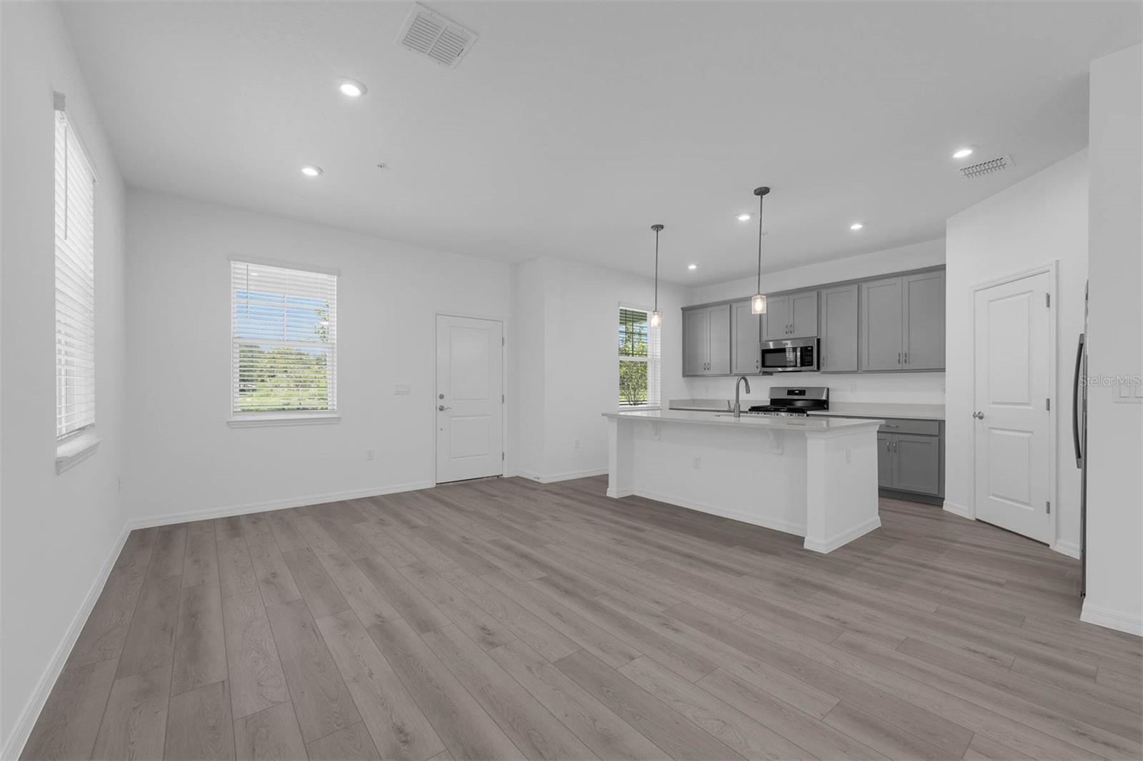 305 PLATFORM LN, DEBARY, FL, 32713