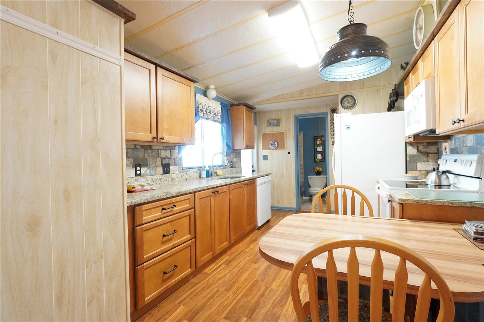 82402 NEW CIRCLE DR N #402, PINELLAS PARK, FL, 33781