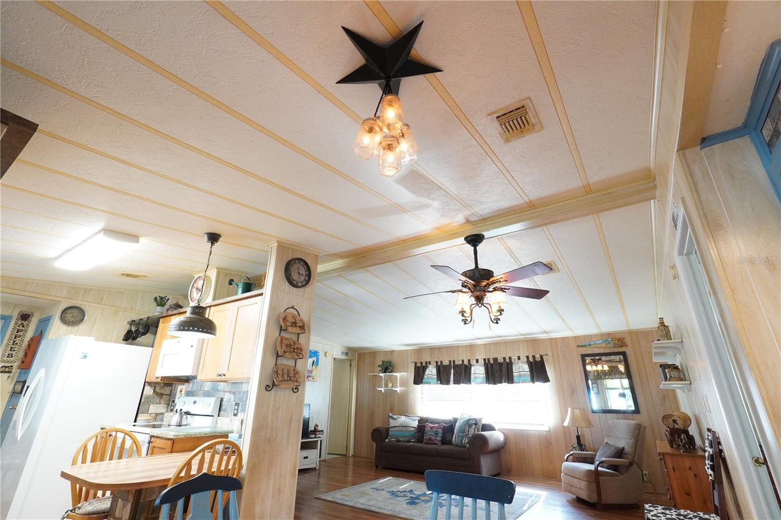 82402 NEW CIRCLE DR N #402, PINELLAS PARK, FL, 33781