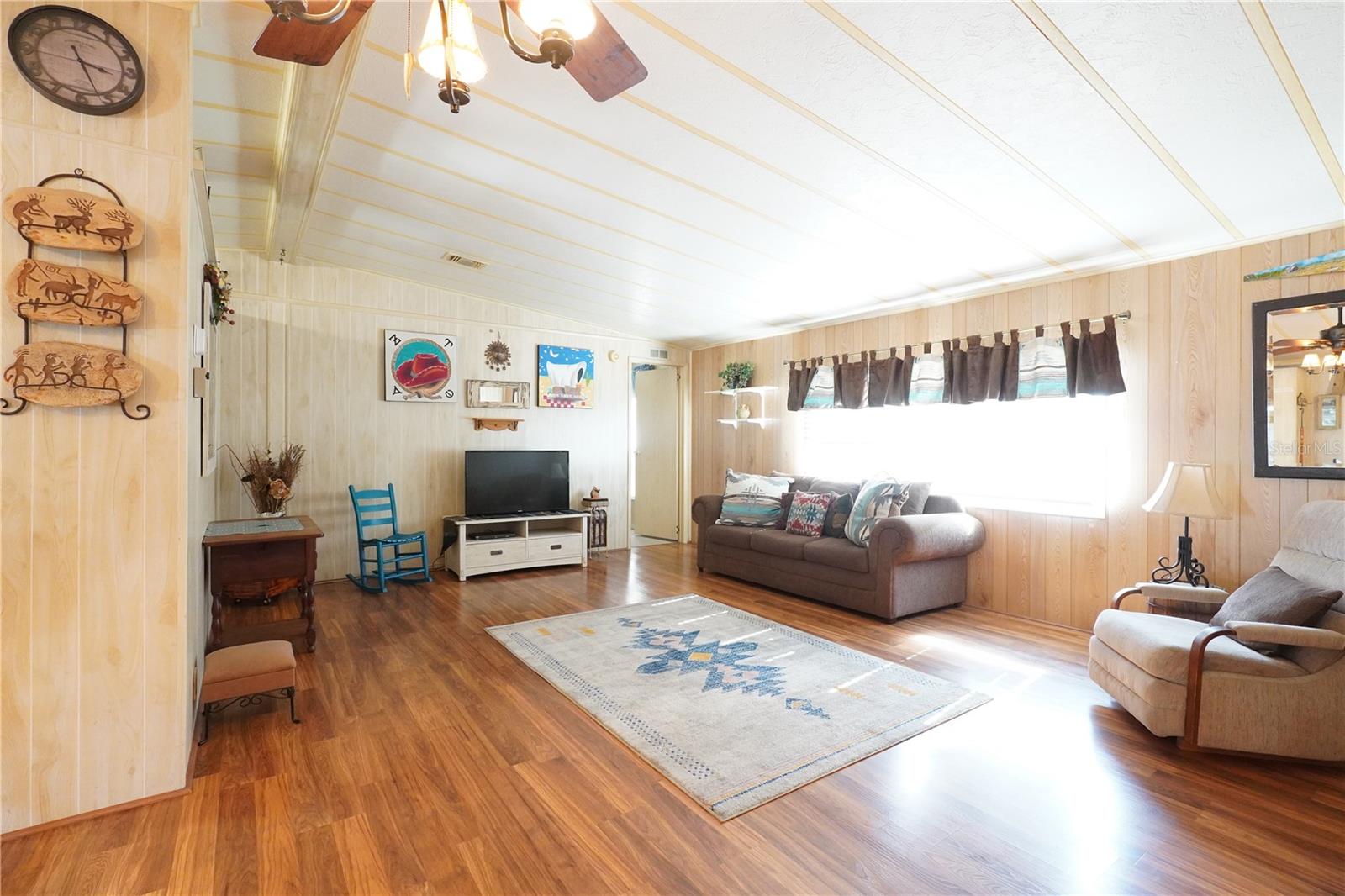 82402 NEW CIRCLE DR N #402, PINELLAS PARK, FL, 33781