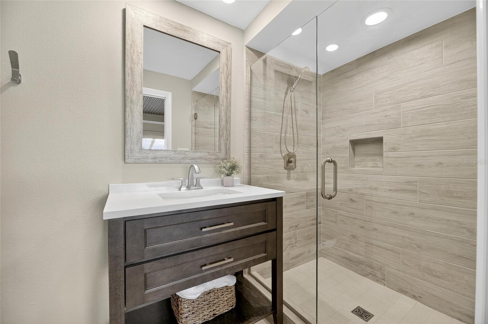 Boat Room Bath 1st Level