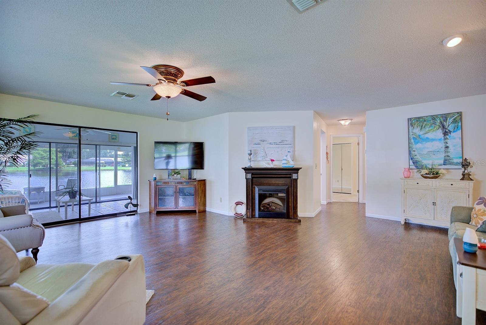 2407 PAR RD, SEBRING, FL, 33872