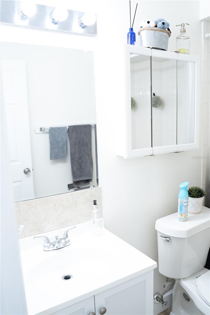 9468 FOREST HILLS CIR, TAMPA, FL, 33612