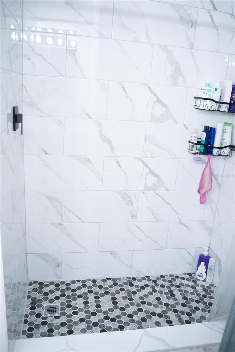 9468 FOREST HILLS CIR, TAMPA, FL, 33612