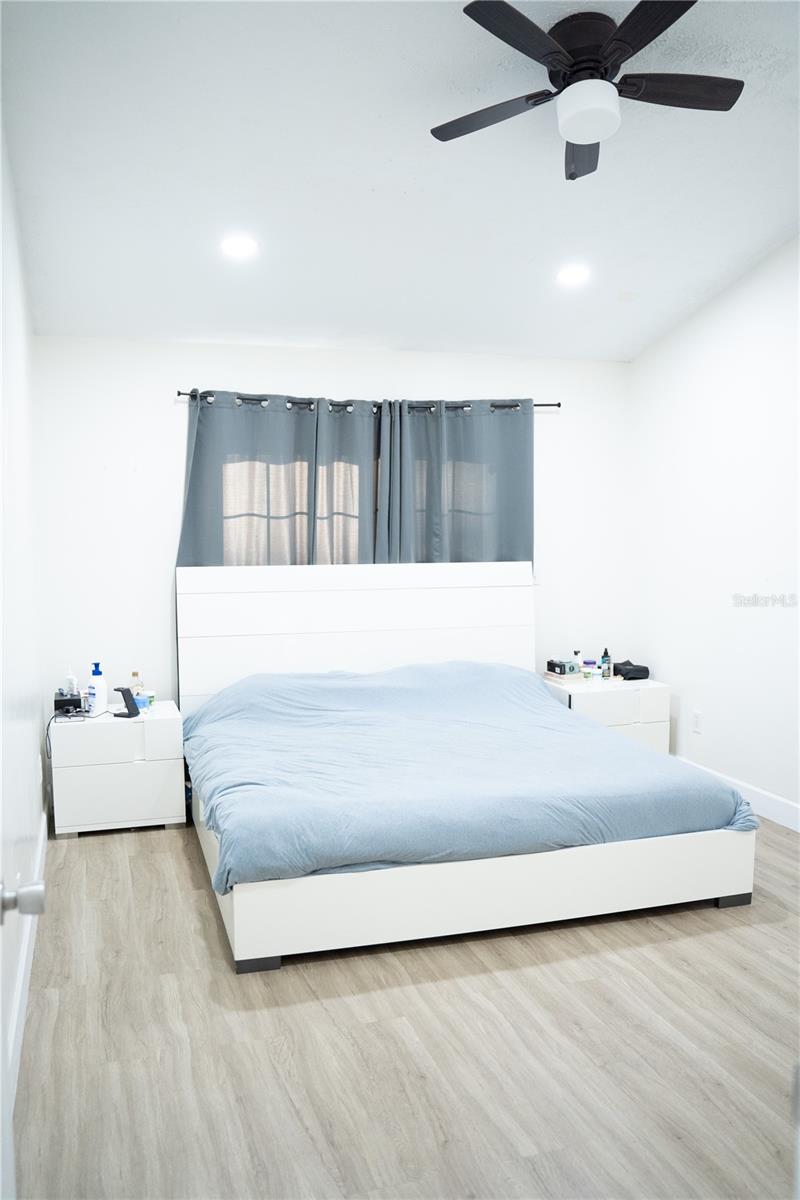 9468 FOREST HILLS CIR, TAMPA, FL, 33612