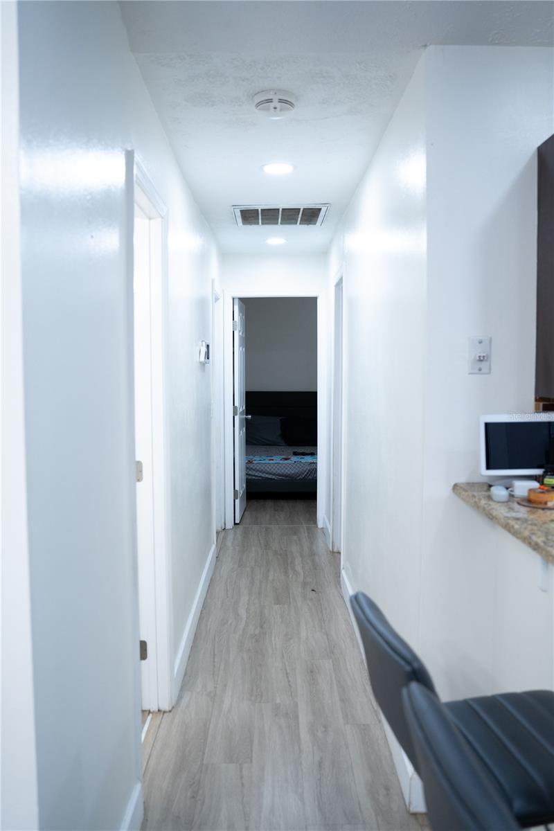 9468 FOREST HILLS CIR, TAMPA, FL, 33612