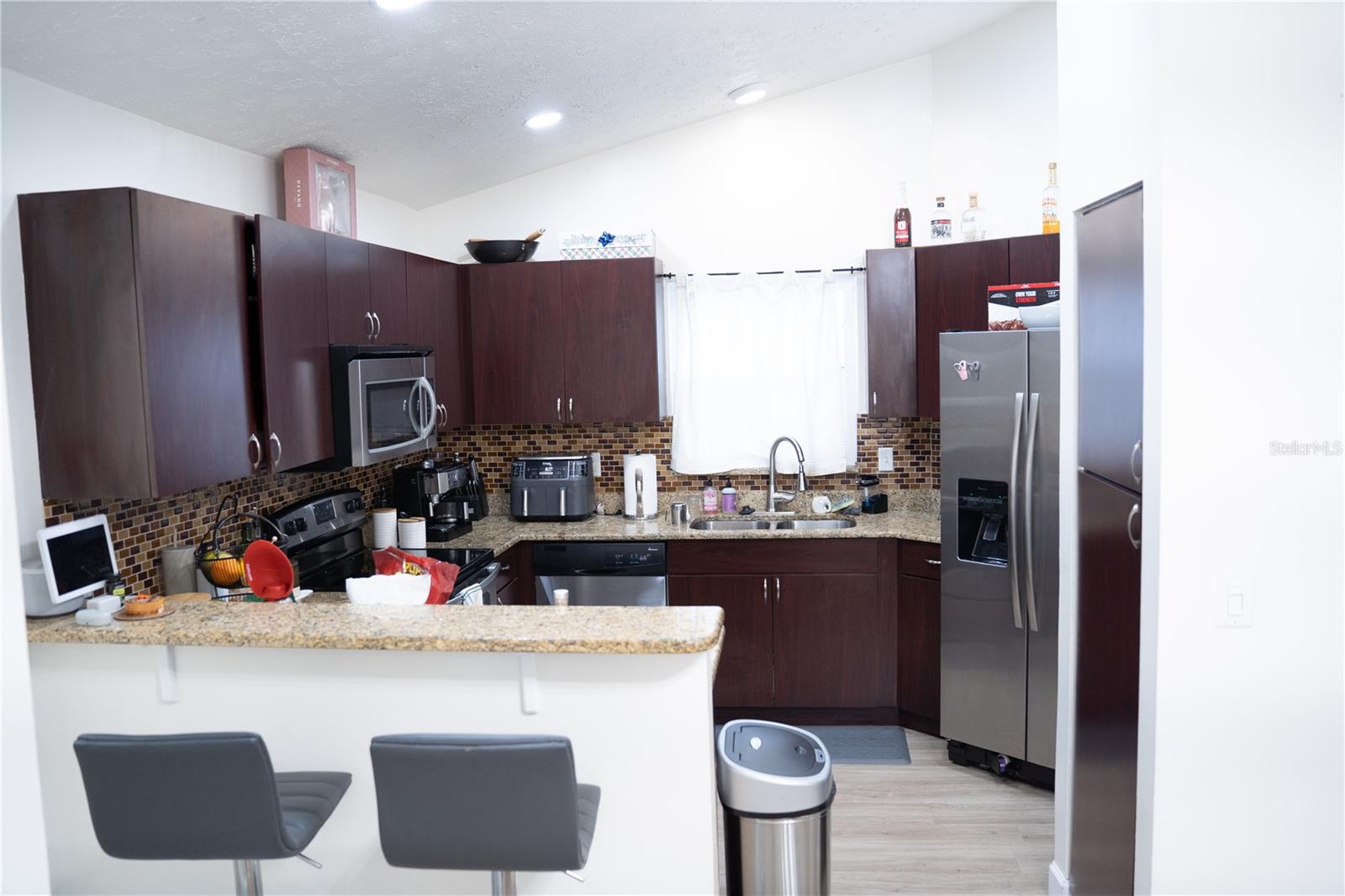 9468 FOREST HILLS CIR, TAMPA, FL, 33612