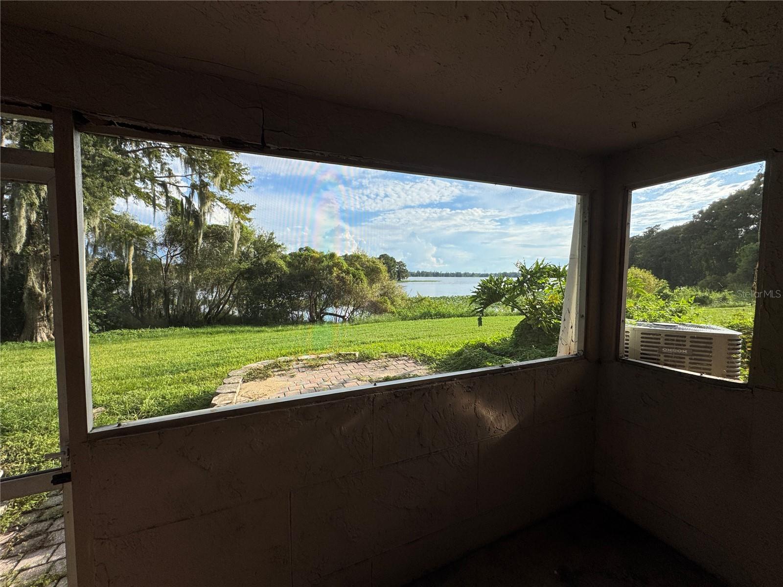 O6327313 Property Photo