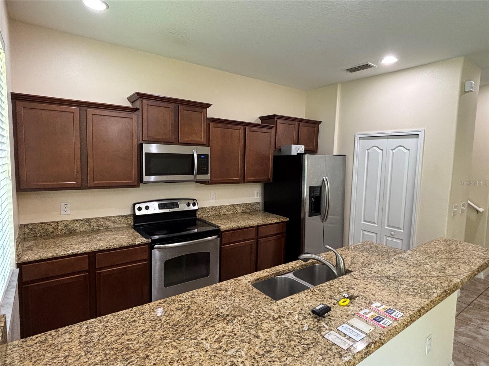 11187 SAVANNAH LANDING CIR, ORLANDO, FL, 32832