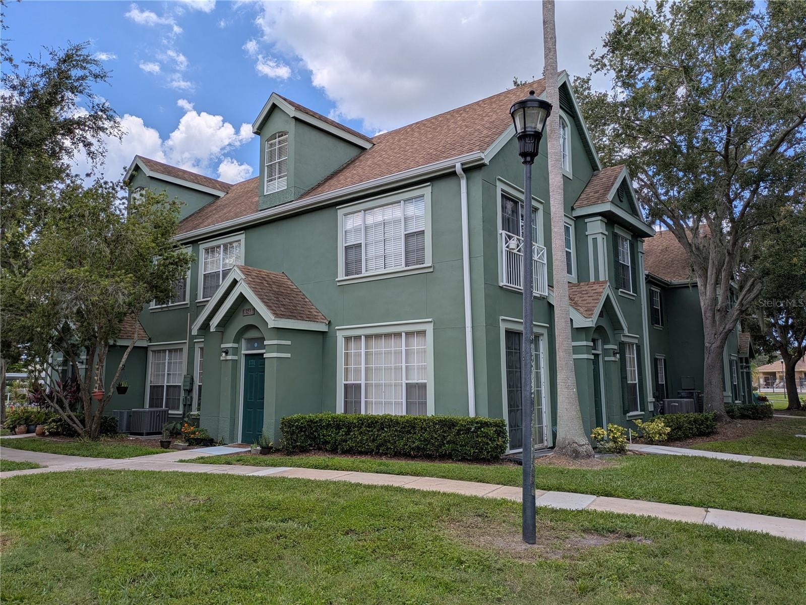 9548 LAKE CHASE ISLAND WAY, TAMPA, FL, 33626