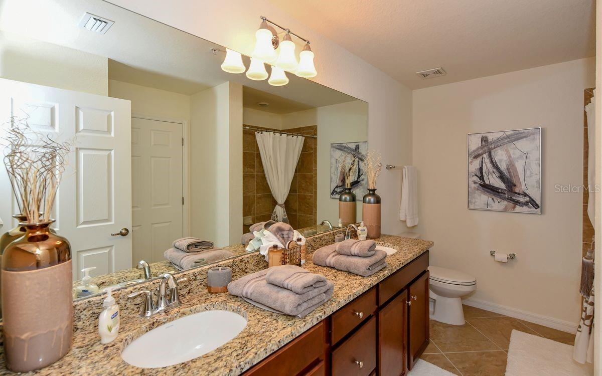 17006 VARDON TER #208, BRADENTON, FL, 34211