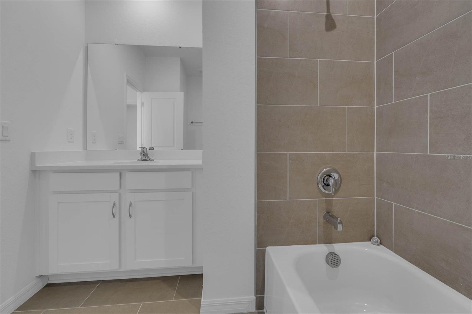 469 BELMOND DR, DEBARY, FL, 32713