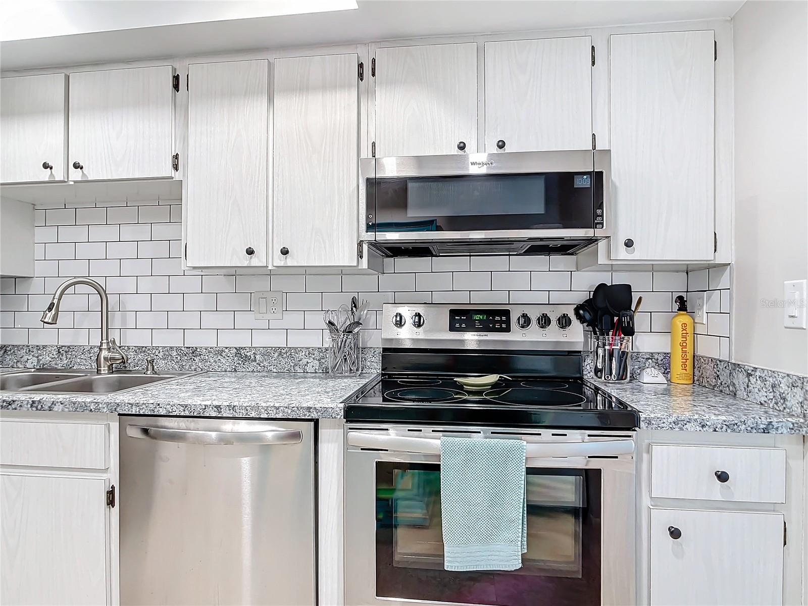 618 BIRD BAY DR S #202, VENICE, FL, 34285