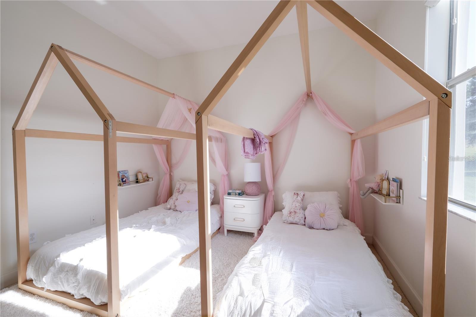 23533 VALDERAMA LN, SORRENTO, FL, 32776