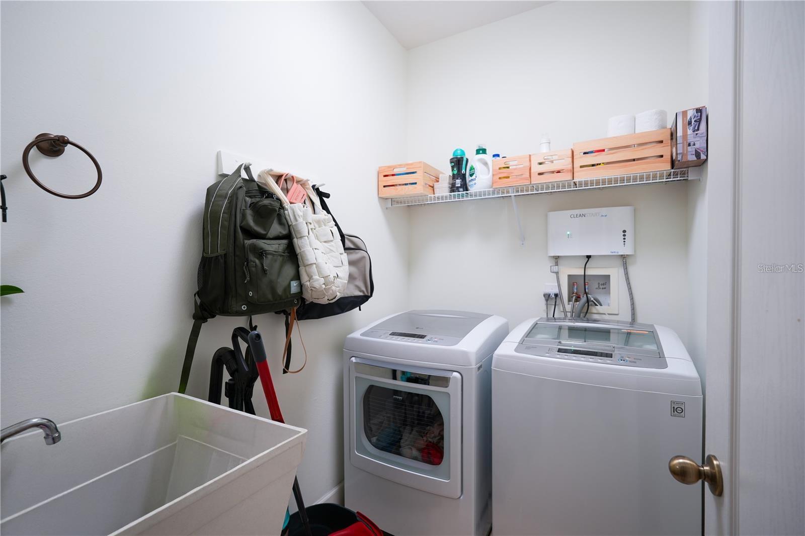 23533 VALDERAMA LN, SORRENTO, FL, 32776