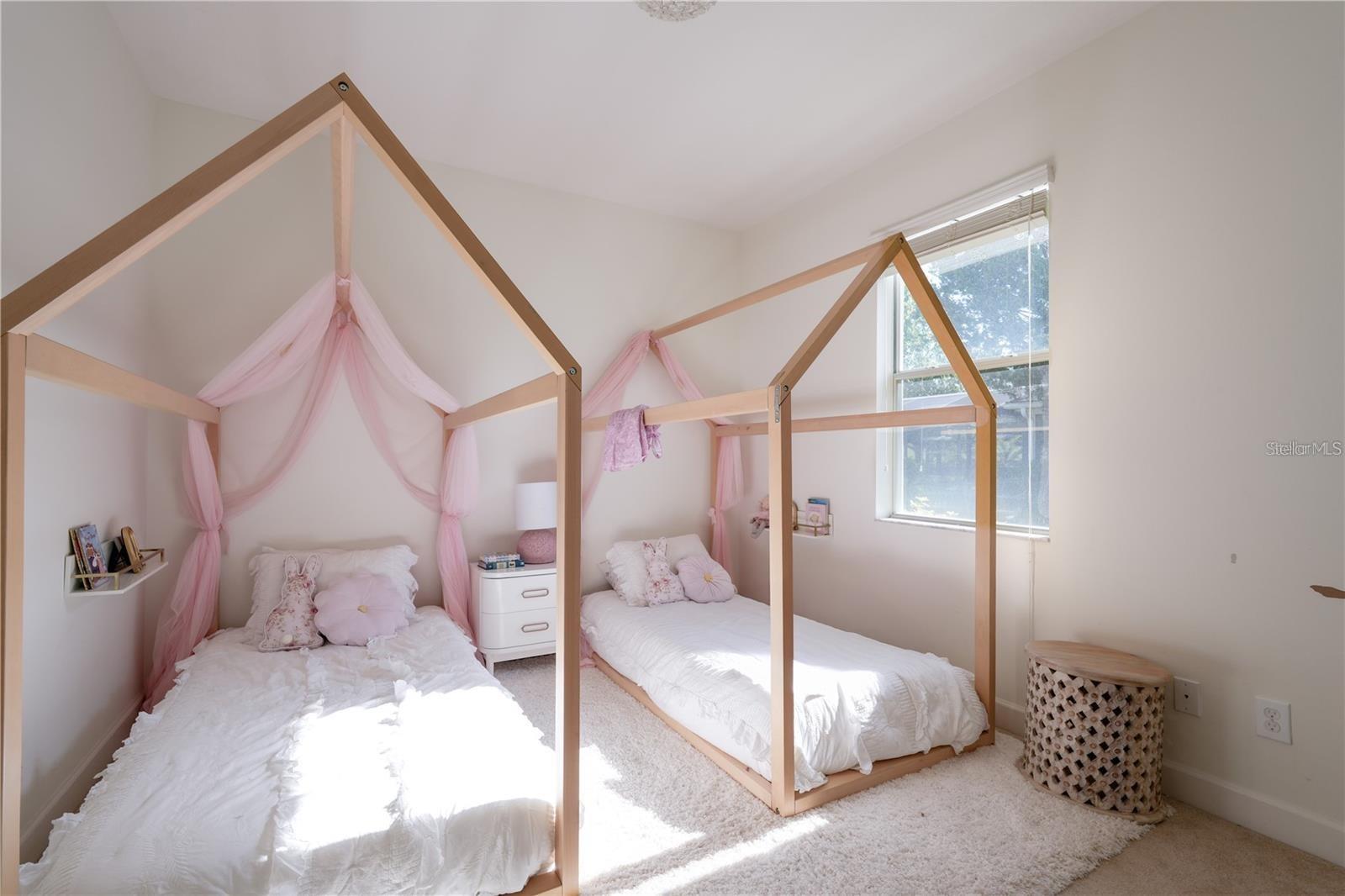 23533 VALDERAMA LN, SORRENTO, FL, 32776