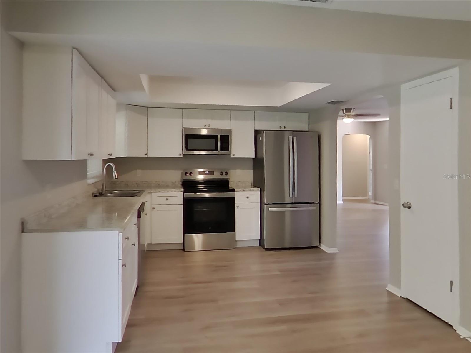 202 VALLEY DR, BRANDON, FL, 33510