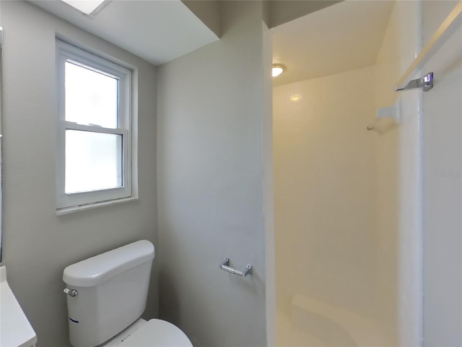 202 VALLEY DR, BRANDON, FL, 33510