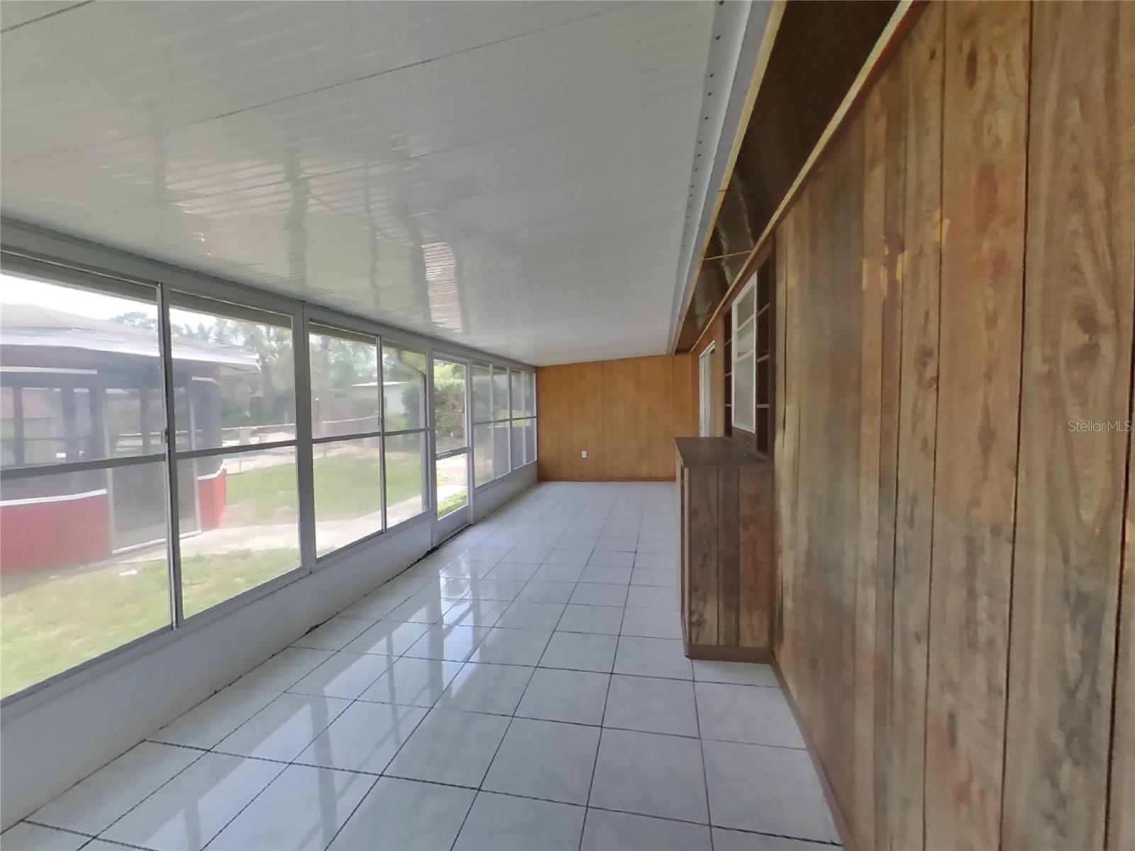 202 VALLEY DR, BRANDON, FL, 33510