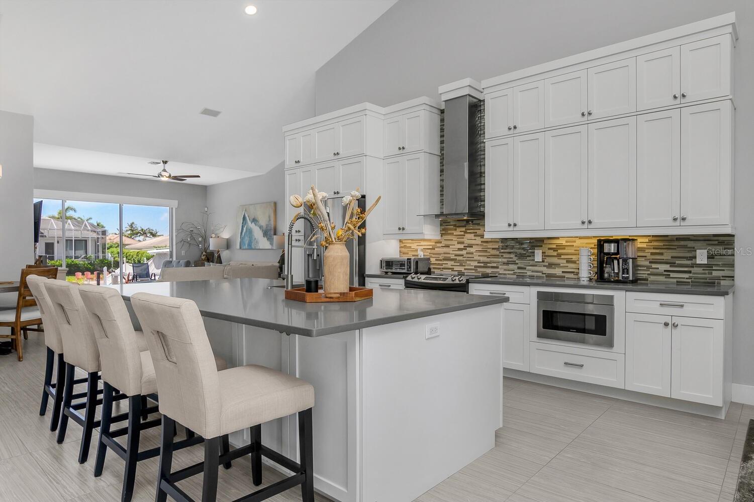 A4658963 Property Photo