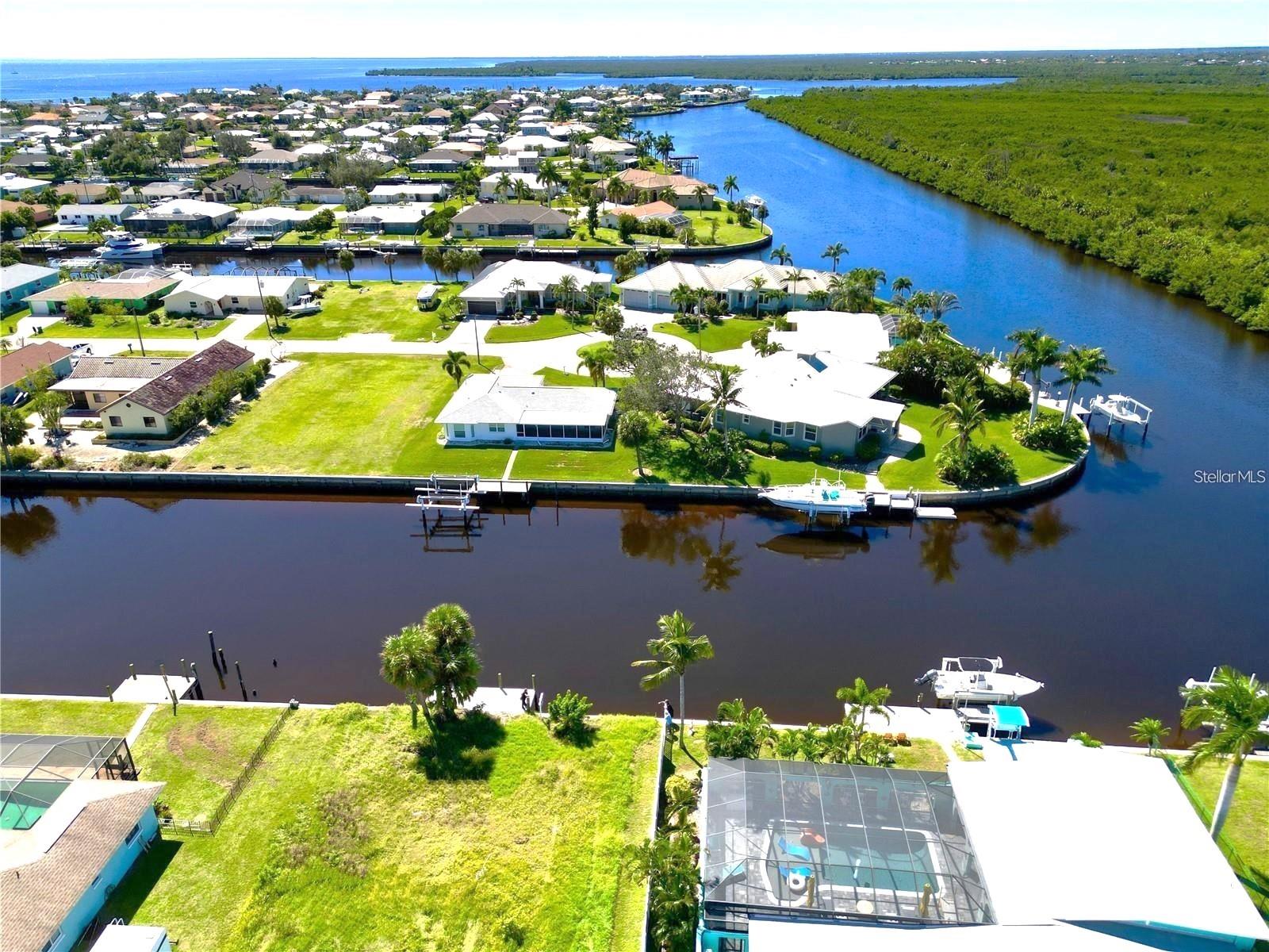 21081 EDGEWATER DR, PORT CHARLOTTE, FL, 33952