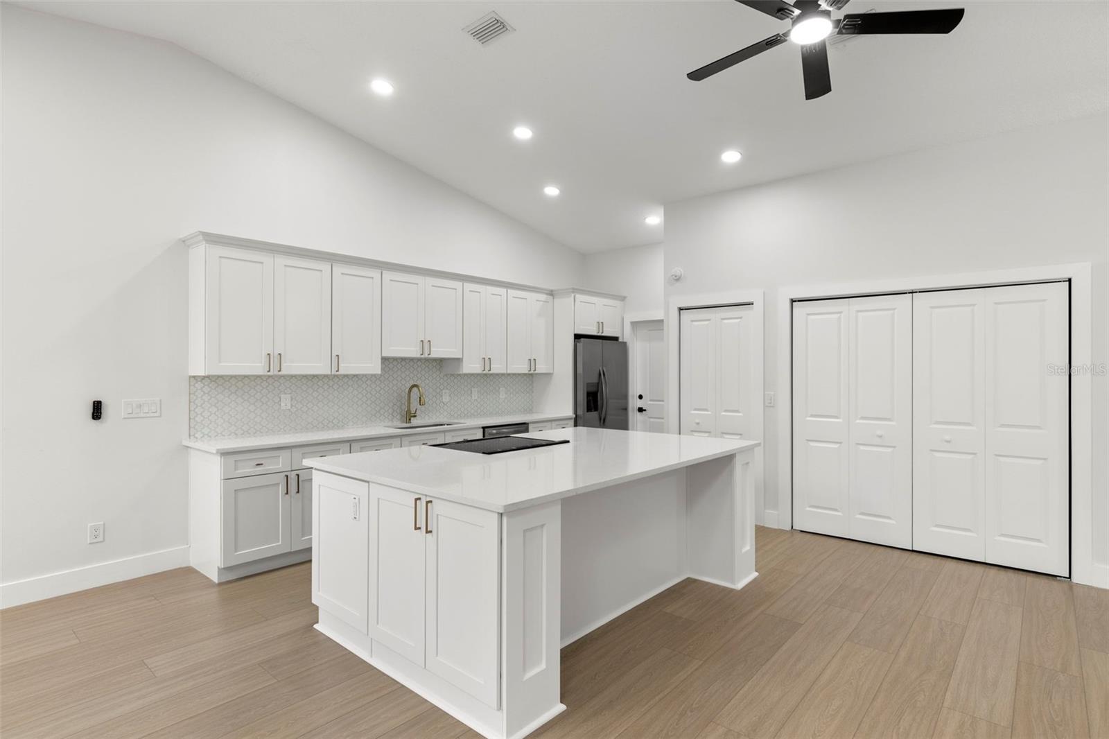 6549 BRENTWOOD DR, ZEPHYRHILLS, FL, 33542