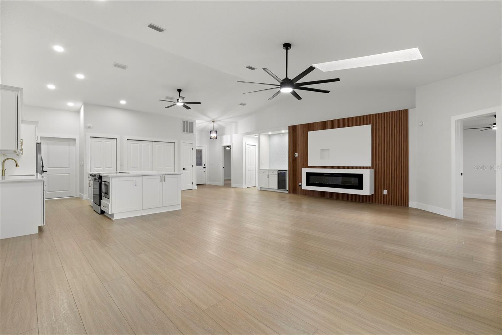 6549 BRENTWOOD DR, ZEPHYRHILLS, FL, 33542