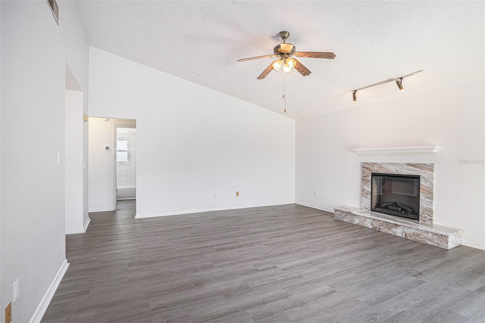 1902 CEDARBROOKE DR, LUTZ, FL, 33549