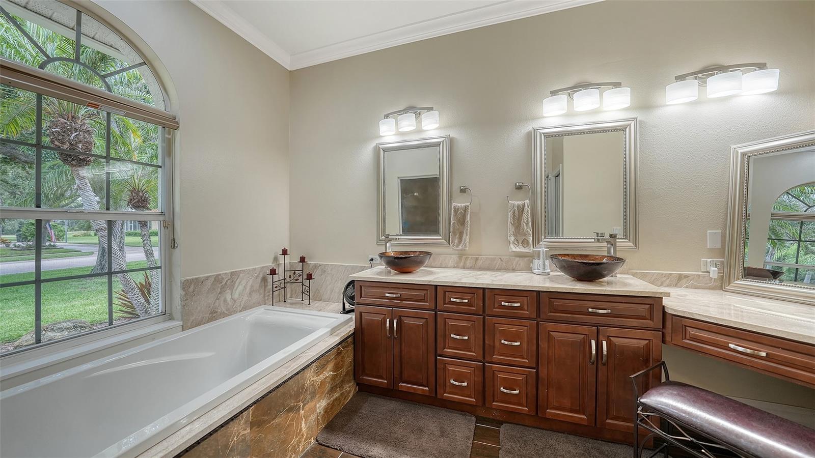 A4658969 Property Photo