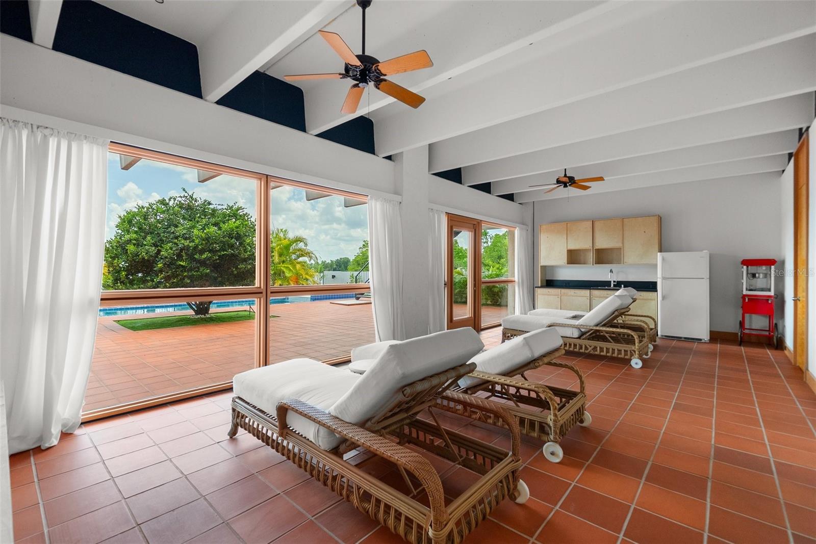 950 N LAKE OTIS DR SE, WINTER HAVEN, FL, 33880