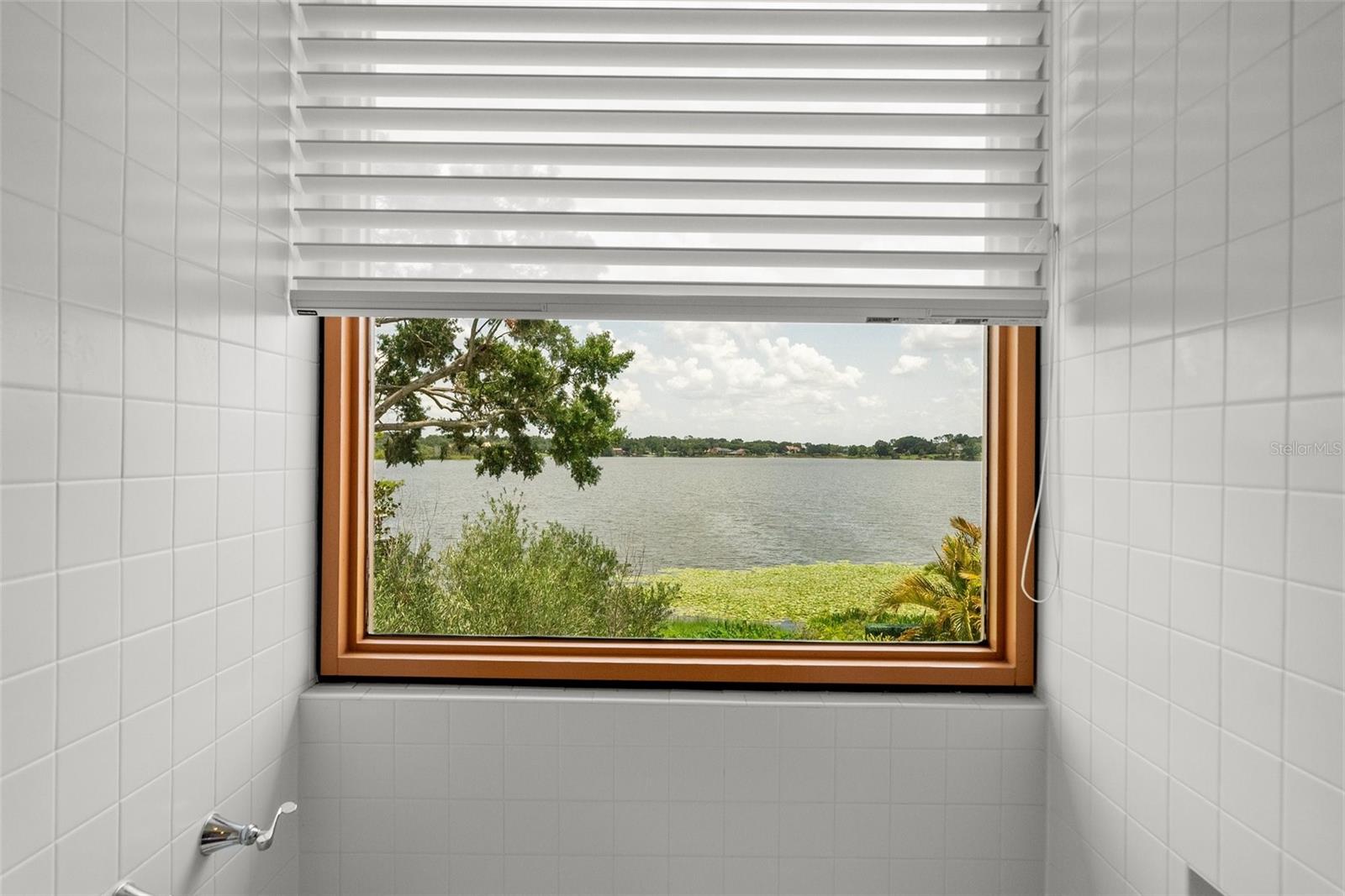 950 N LAKE OTIS DR SE, WINTER HAVEN, FL, 33880