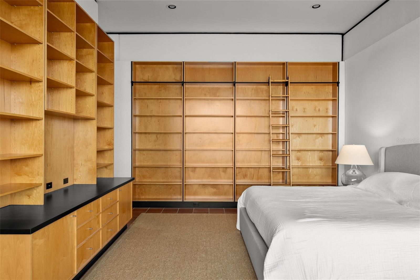 950 N LAKE OTIS DR SE, WINTER HAVEN, FL, 33880