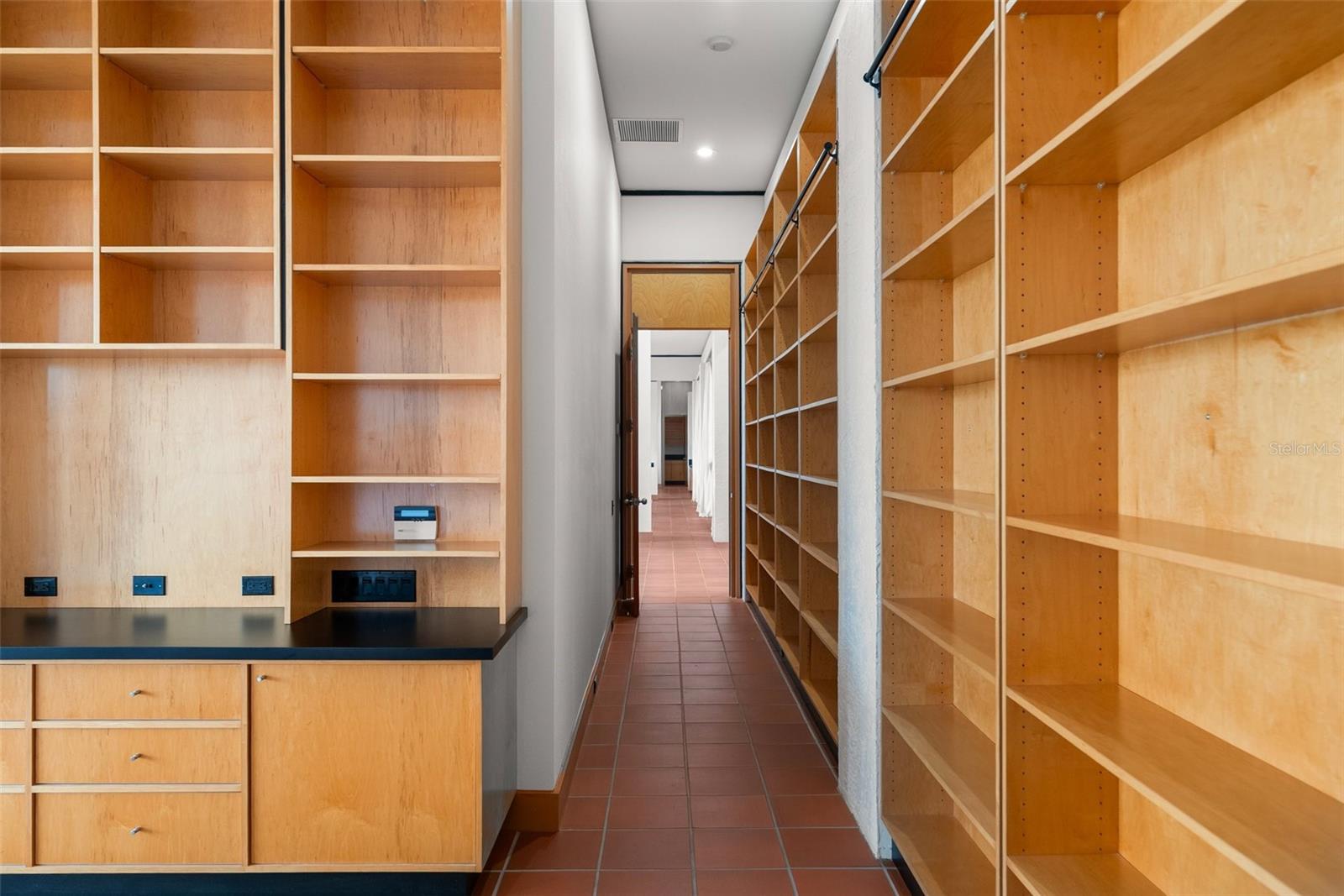 950 N LAKE OTIS DR SE, WINTER HAVEN, FL, 33880