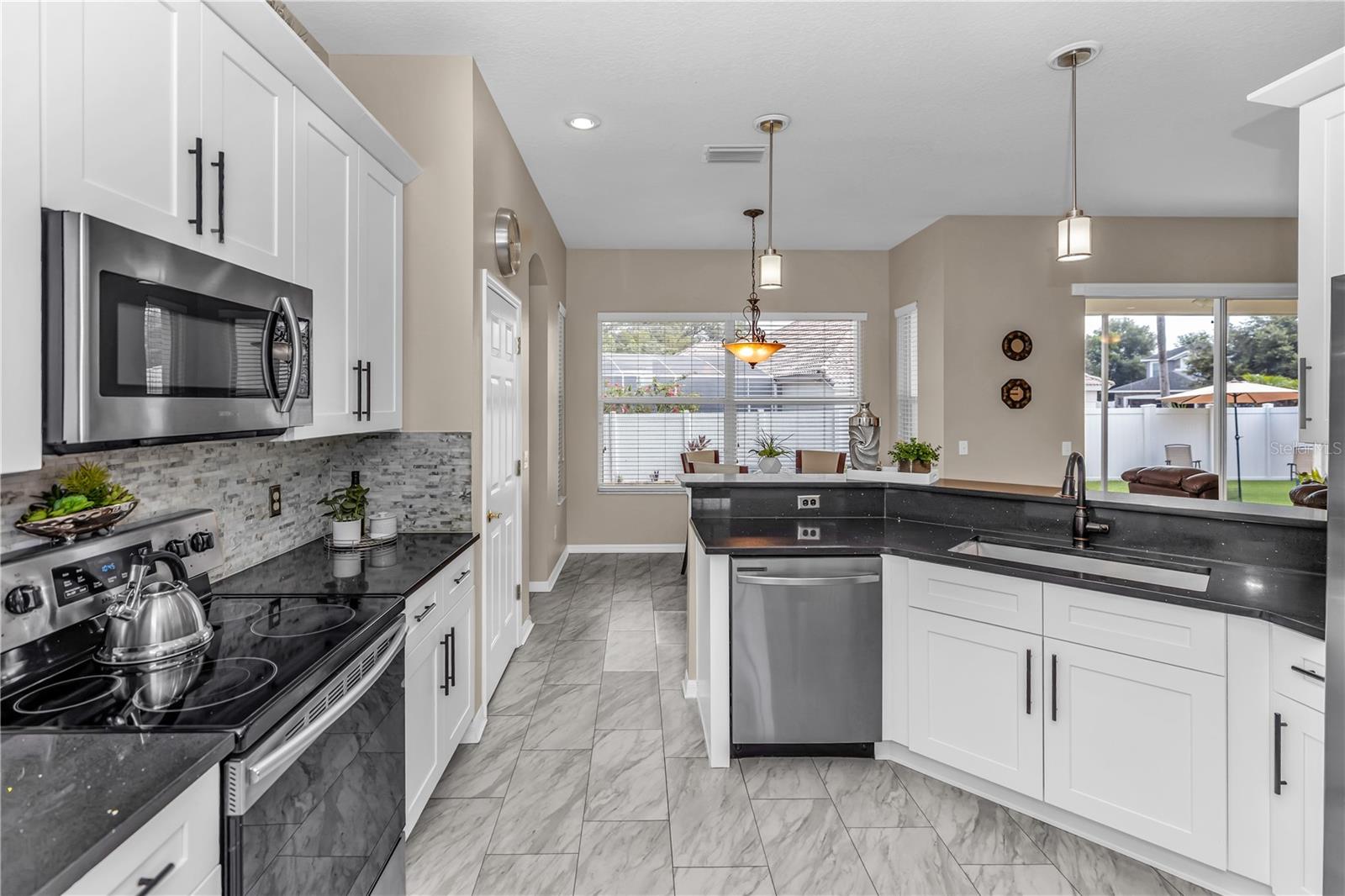 460 QUAIL HILL DR, DEBARY, FL, 32713