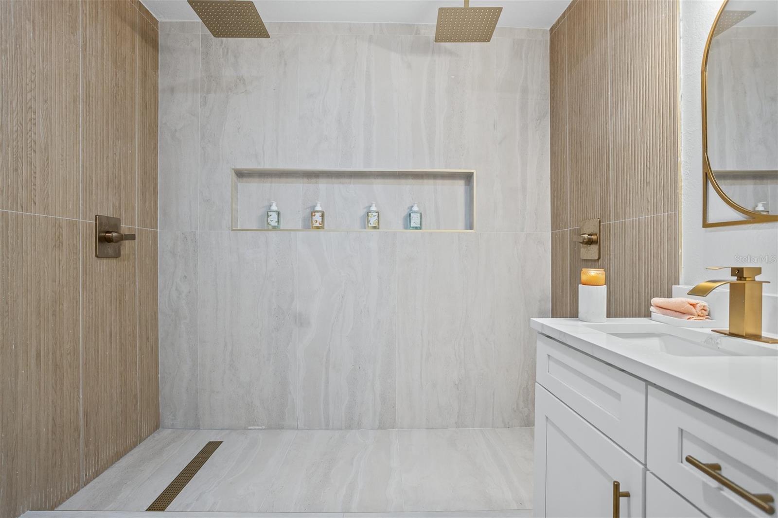 5108 N SUWANEE AVE, TAMPA, FL, 33603